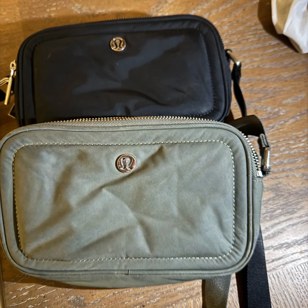 lululemon athletica Black Belt Bags with Signature Style - Picture 2 of 3